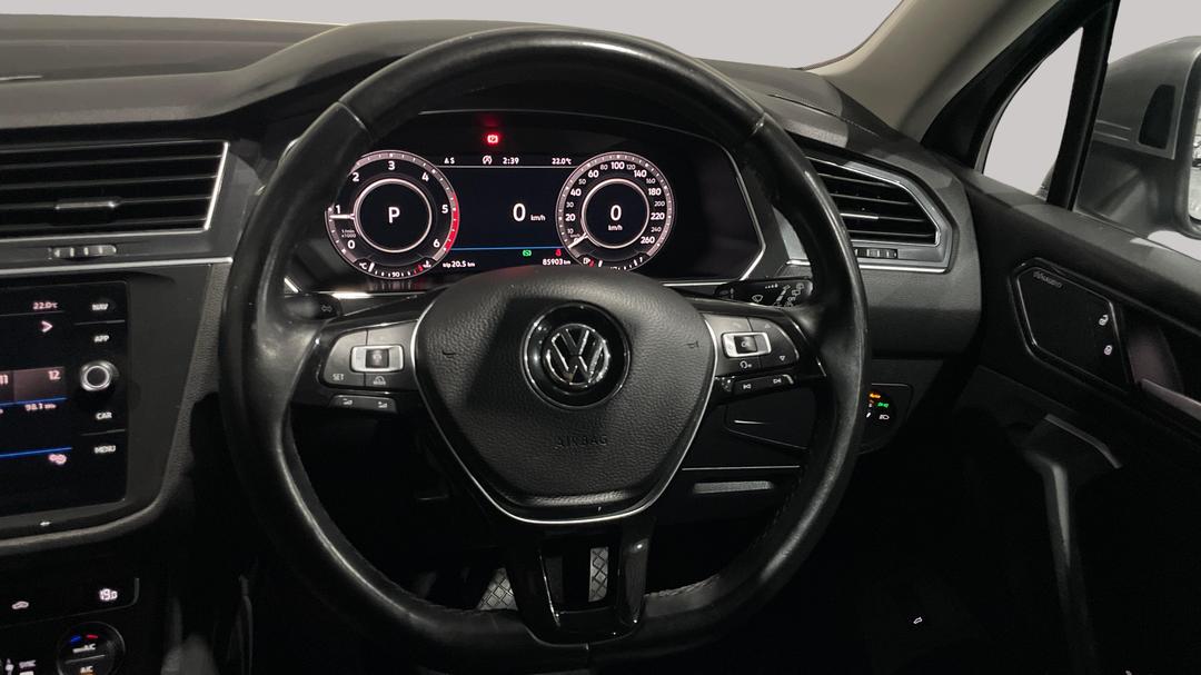 2018 Volkswagen Tiguan 110 Tdi Comfortline, Automatic, 85903 km, Steering Wheel Close-up