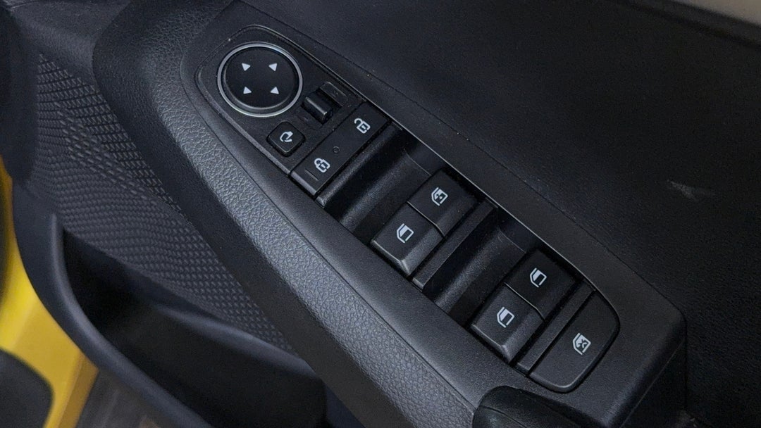 2019 Kia Seltos Sport (FWD), Automatic, 57804 km, Drivers Side Door Panel Controls