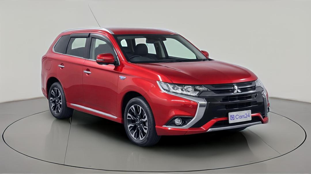 2017 Mitsubishi Outlander Exceed Phev, Automatic, 149956 km, Right Front Diagonal (45- Degree) View