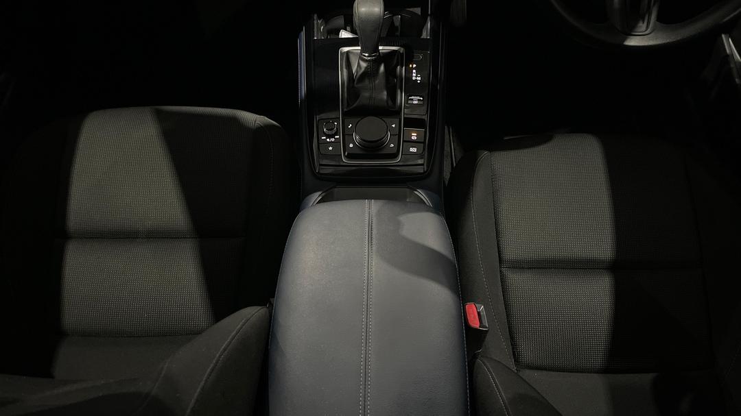 2020 Mazda CX-30 G20 Pure (FWD), Automatic, 31697 km, Center Console