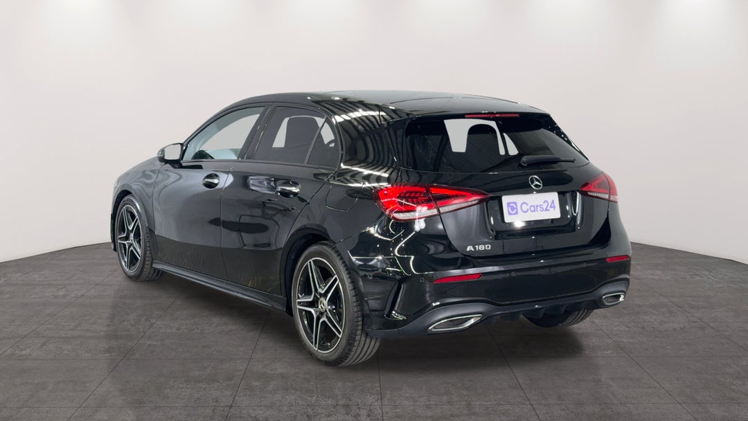 Left Back Diagonal (45- Degree) View