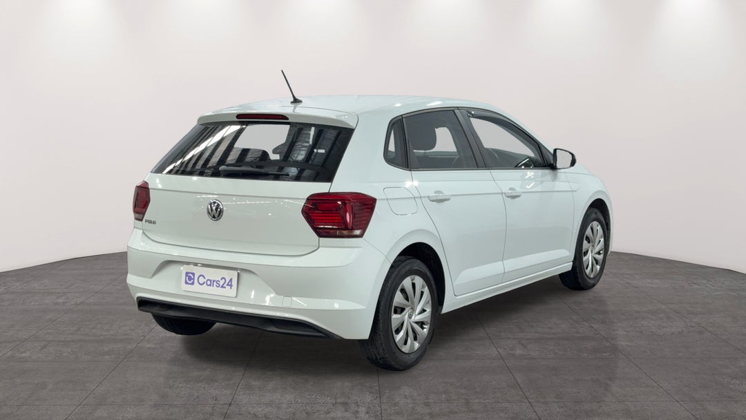 Right Back Diagonal (45- Degree) View