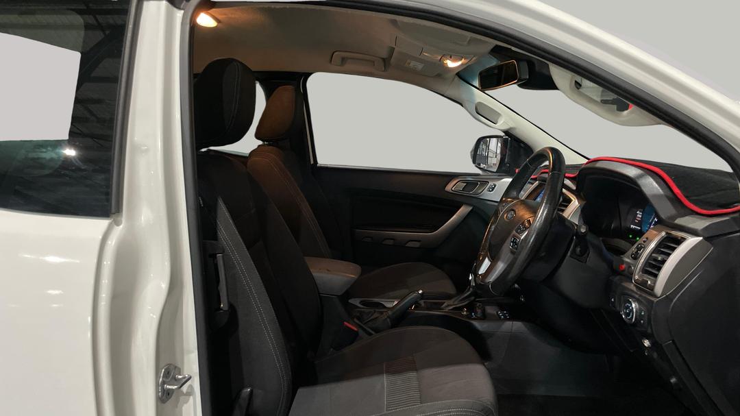 2018 Ford Ranger Xlt 2.0 (4x4), Automatic, 93345 km, Right Side Front Door Cabin View