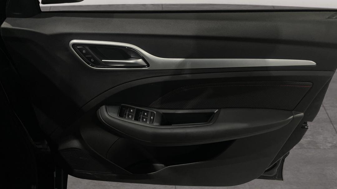 2023 MG Zst Excite, Automatic, 13124 km, Speaker View