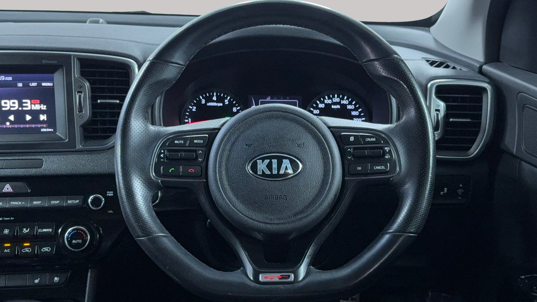 2016 Kia Sportage Platinum (AWD), Automatic, 113632 km, Steering Wheel Close-up