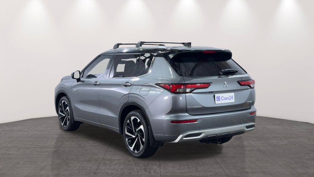 2023 Mitsubishi Outlander Phev Exceed 5+2 Seat (AWD), Automatic, 73779 km, Left Back Diagonal (45- Degree) View