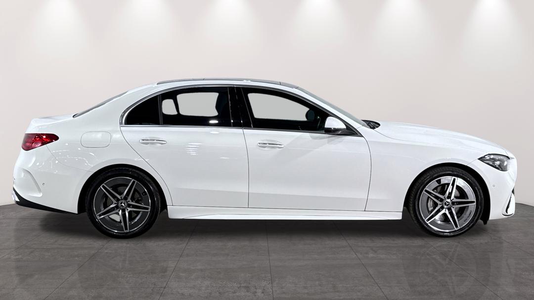 2022 Mercedes-benz C200 Mhev, Automatic, 21105 km, Right Side View