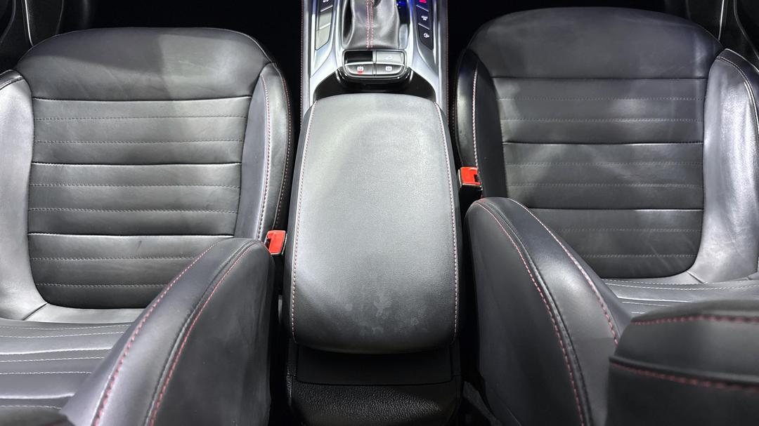 2022 MG HS Essence, Automatic, 78710 km, Center Console
