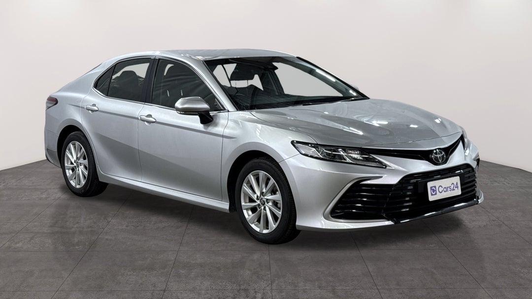 2024 Toyota Camry Ascent, Automatic, 46370 km, Right Front Diagonal (45- Degree) View