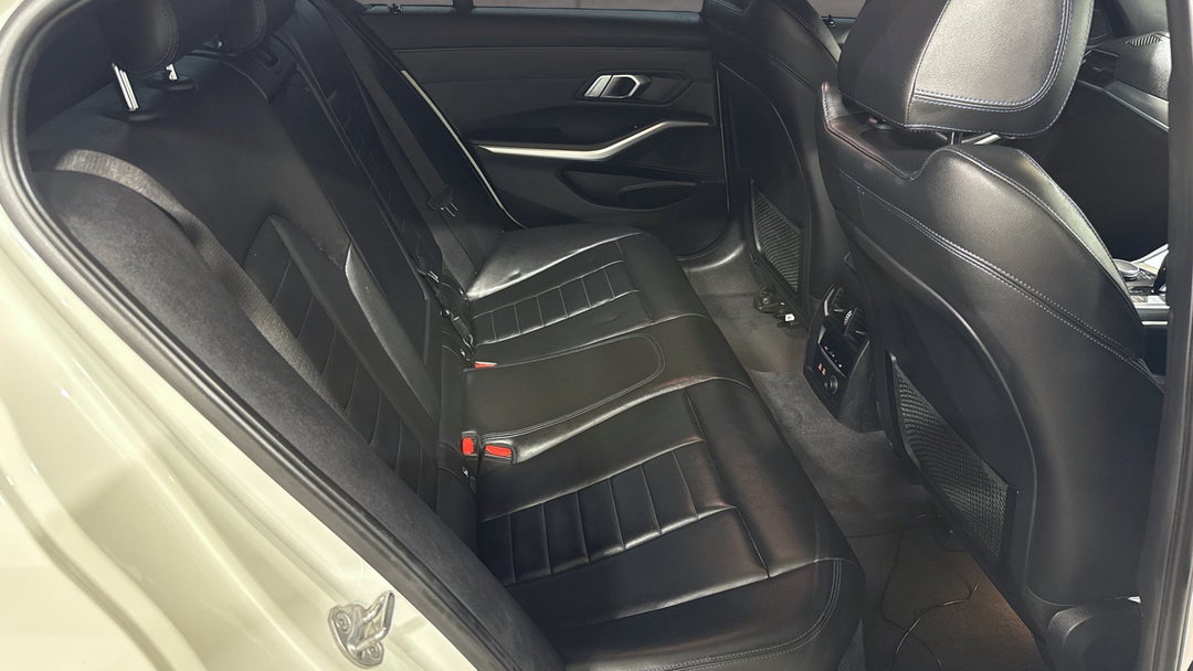 2019 BMW 3 30i M Sport, Automatic, 67038 km, Right Side Rear Door Cabin View