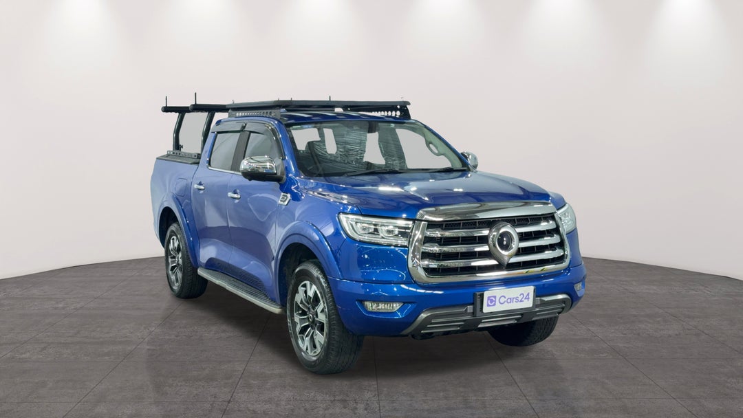 Right Front Diagonal (45- Degree) View