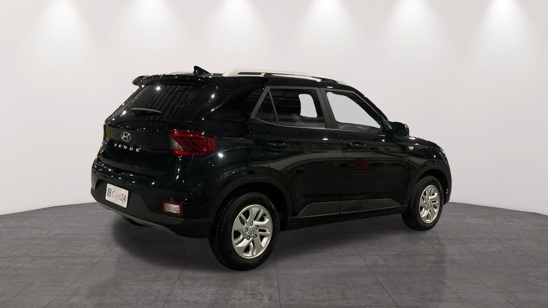 2021 Hyundai Venue Active, Automatic, 20760 km, Right Back Diagonal (45- Degree) View