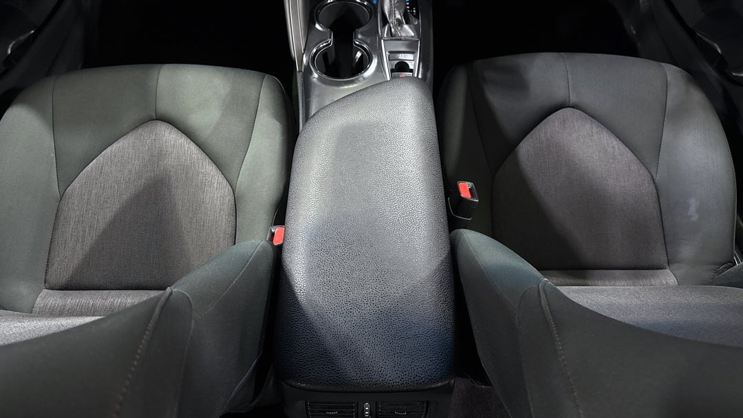 2019 Toyota Camry Ascent, Automatic, 95702 km, Center Console