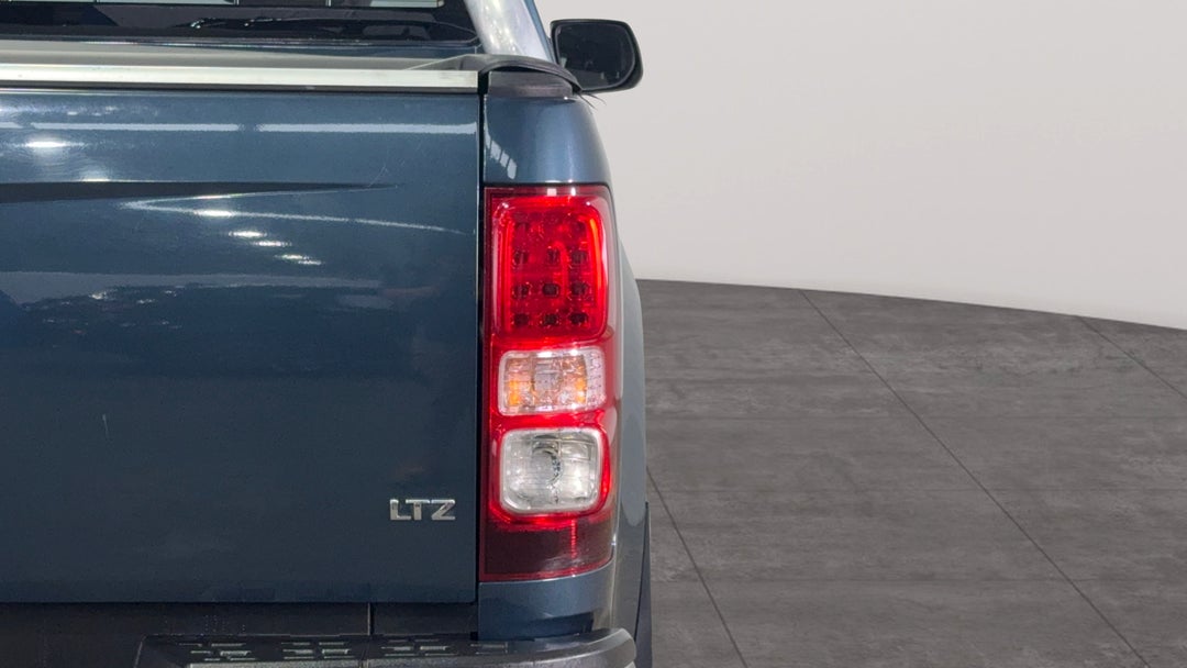 Badge (Boot Right Side)