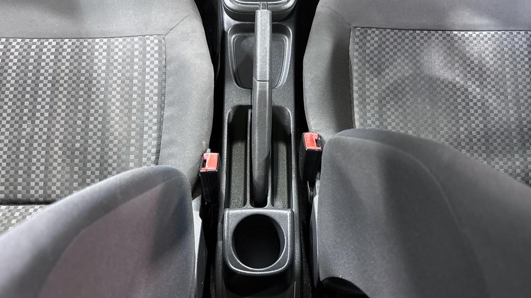2015 Volkswagen Polo 66 Tsi Trendline, Automatic, 62982 km, Center Console