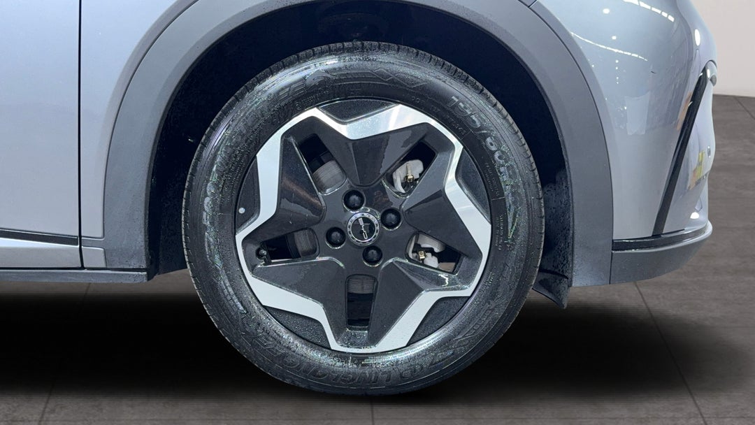 2023 Byd Dolphin Dynamic, Automatic, 25940 km, Right Front Wheel