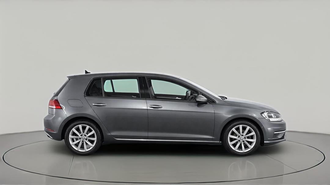 2018 Volkswagen Golf 110 Tsi Comfortline, Automatic, 53586 km, Right Side View