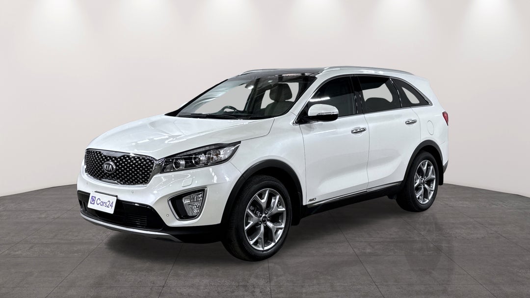2016 Kia Sorento Platinum (4x4), Automatic, 138085 km, Left Front Diagonal (45- Degree) View