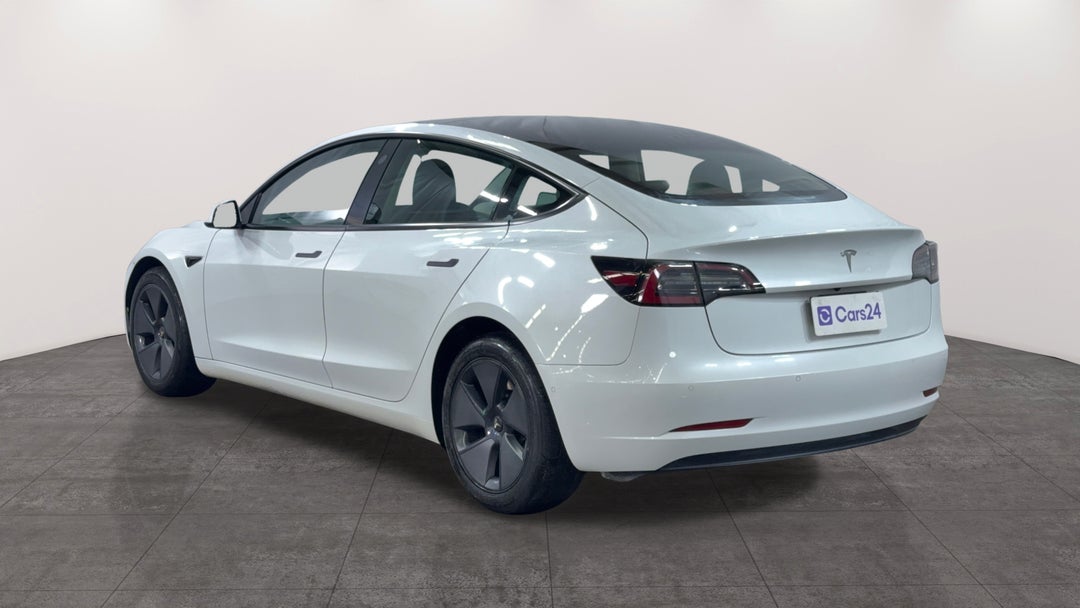 2021 Tesla Model 3 Standard Range Plus RWD, Automatic, 56712 km, Left Back Diagonal (45- Degree) View