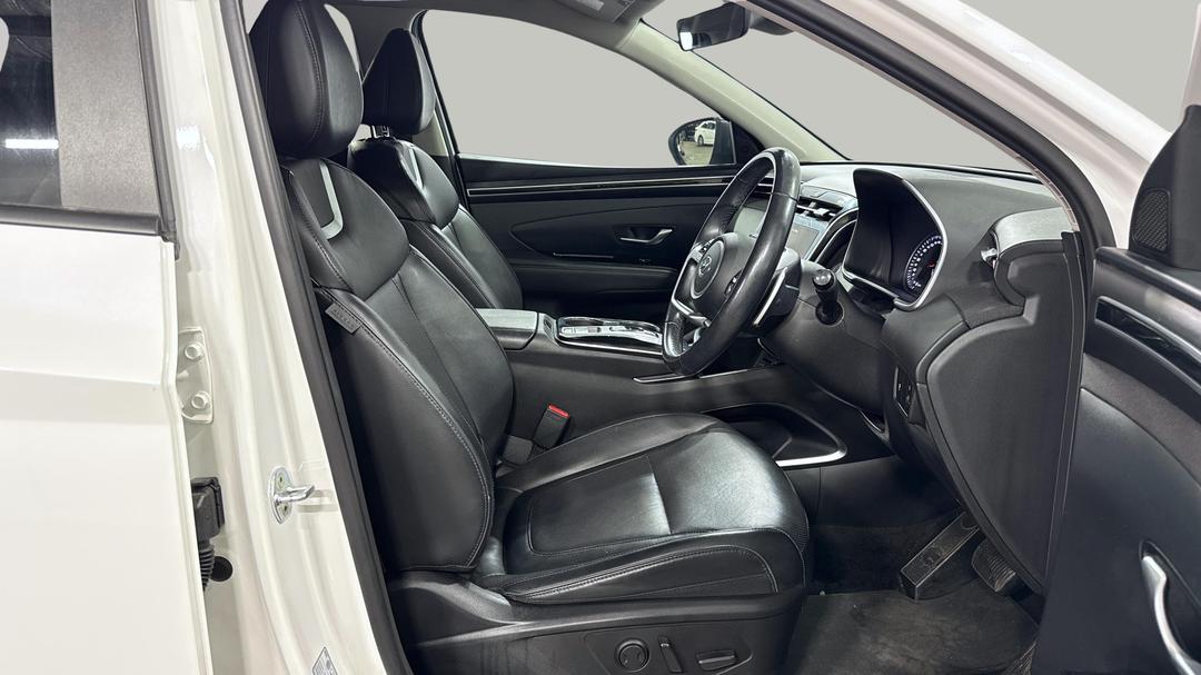 2022 Hyundai Tucson Elite (AWD), Automatic, 56324 km, Right Side Front Door Cabin View