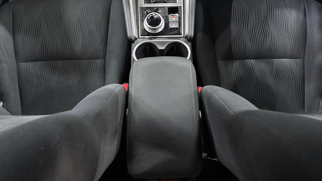 2023 Mitsubishi Pajero Sport Gls (4WD) 7 Seat, Automatic, 19204 km, Center Console