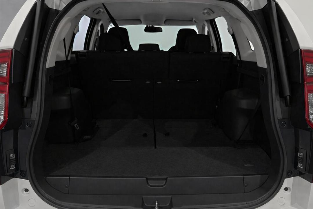 2024 Mitsubishi Pajero Sport Gls (4WD) 7 Seat, Automatic, 28905 km, Boot Inside View