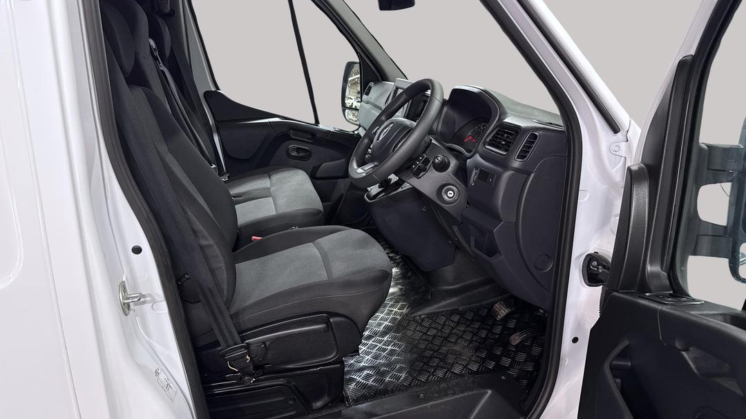 2024 Renault Master Pro Elwb RWD (120kw) L4h3, Manual, 3331 km, Right Side Front Door Cabin View