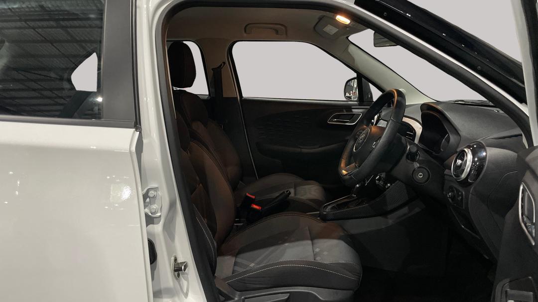 2023 MG Mg3 Auto Core, Automatic, 28329 km, Right Side Front Door Cabin View
