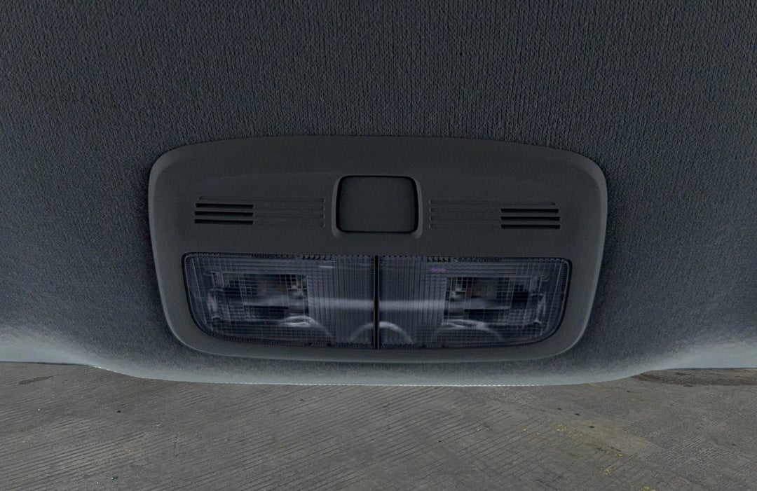 On-Roof Controls/Sunglass holder