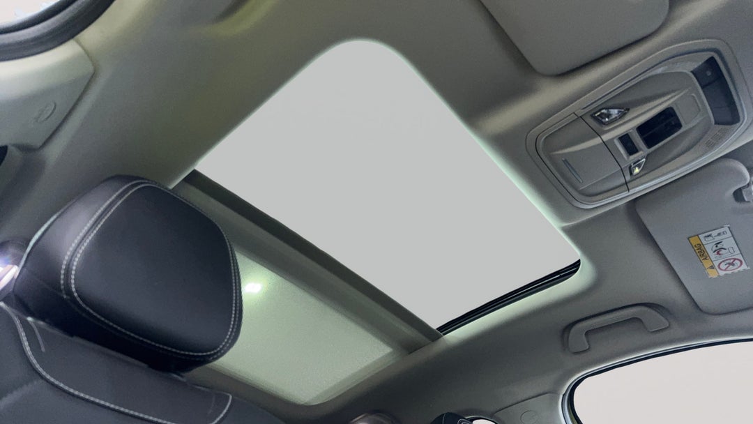 Interior Sunroof/Moonroof