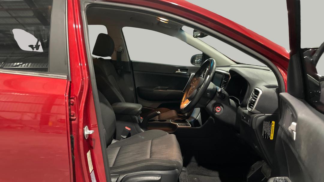 2019 Kia Sportage Si (FWD), Automatic, 99937 km, Right Side Front Door Cabin View