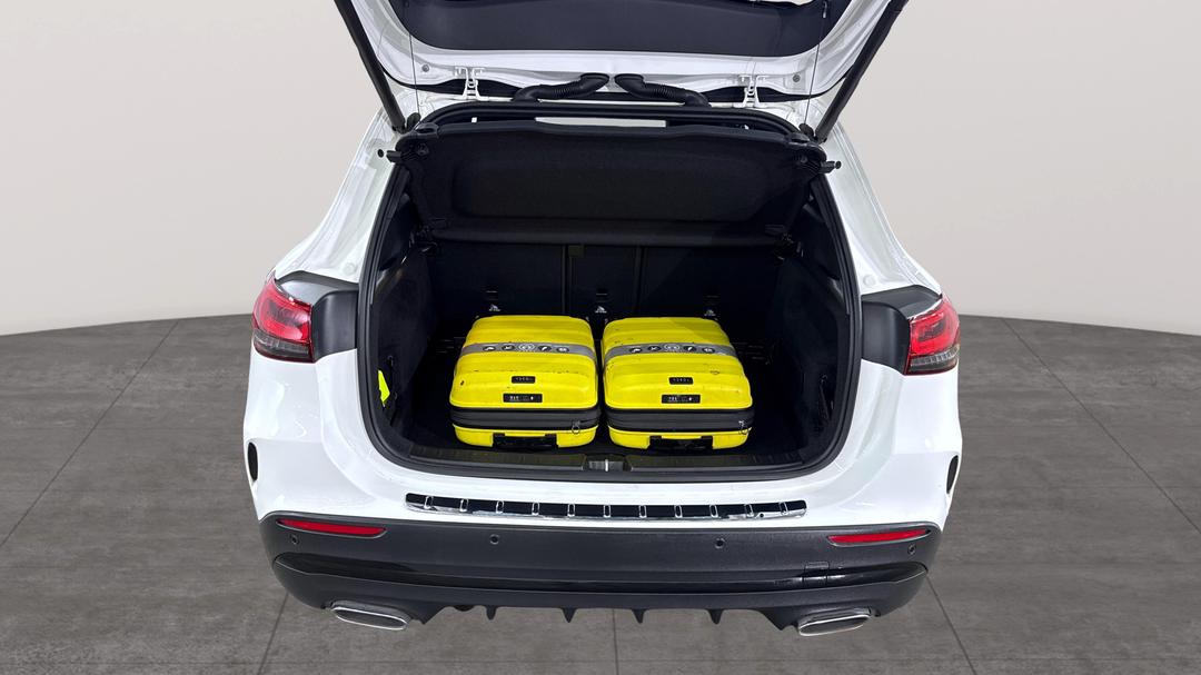 2020 Mercedes-benz GLA 200, Automatic, 72379 km, Boot Inside View with Luggage