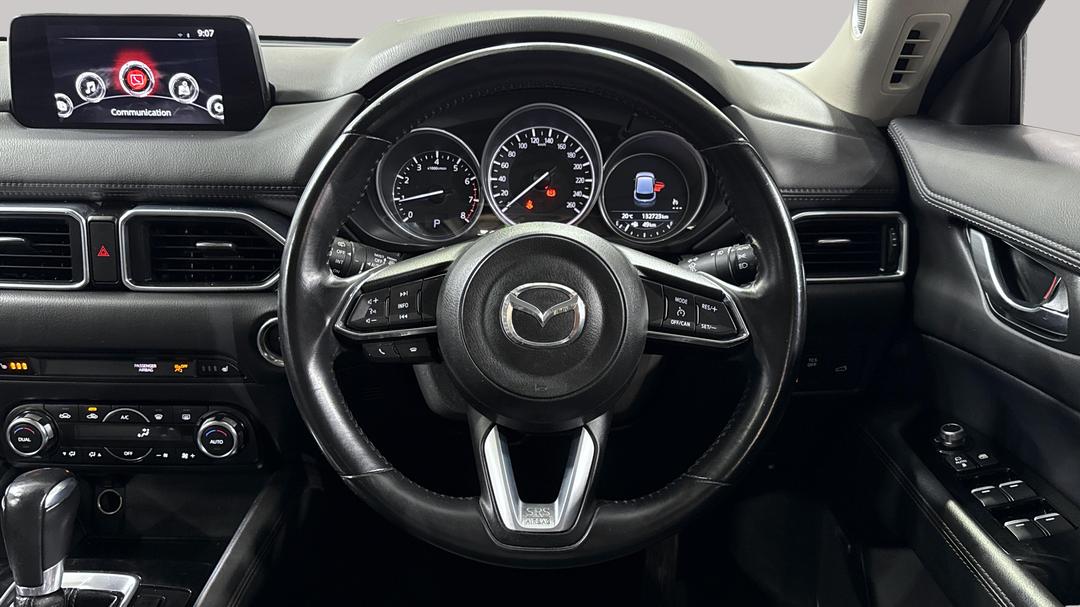 2017 Mazda CX-5 Gt (4x4), Automatic, 132723 km, Steering Wheel Close-up