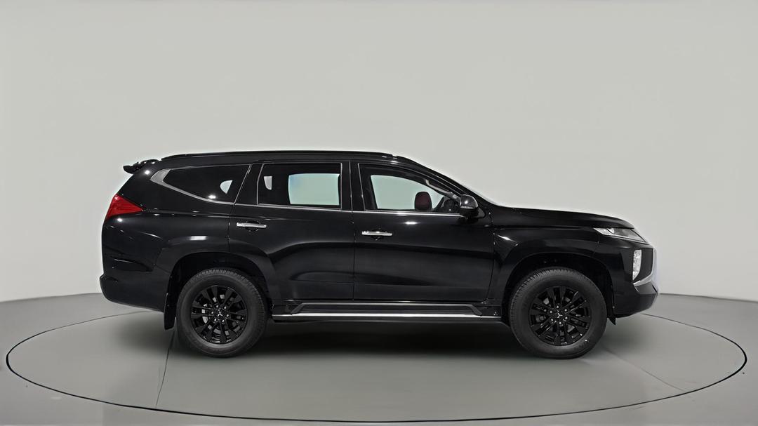 2023 Mitsubishi Pajero Sport Gsr (4WD) 7 Seat, Automatic, 35355 km, Right Side View