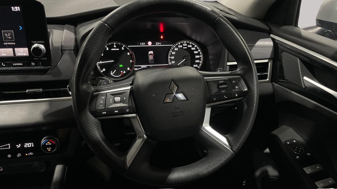2024 Mitsubishi Outlander Es 7 Seat (2WD), Automatic, 54290 km, Steering Wheel Close-up