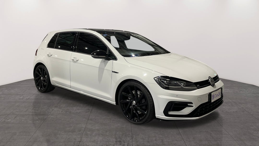 2019 Volkswagen Golf R, Automatic, 115230 km, Right Front Diagonal (45- Degree) View