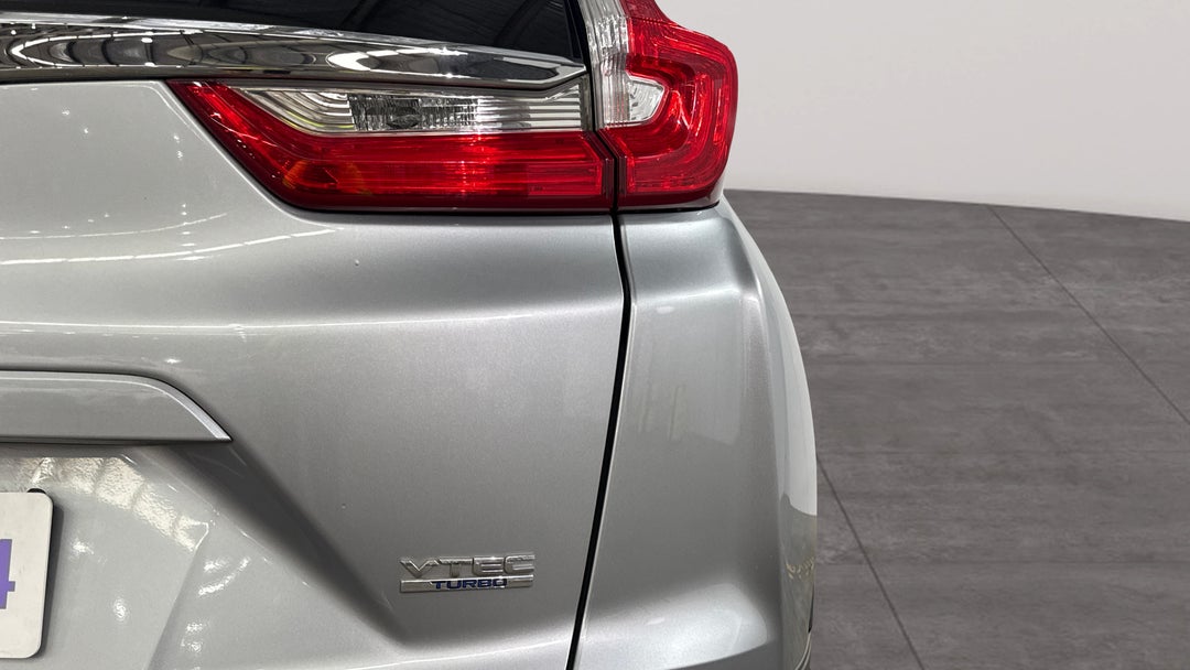 2018 Honda CR-V Vti-e7 (2WD), Automatic, 156087 km, Badge (Boot Right Side)