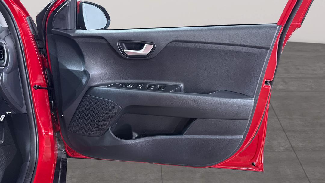 2022 Kia Stonic Sport, Automatic, 10150 km, Speaker View
