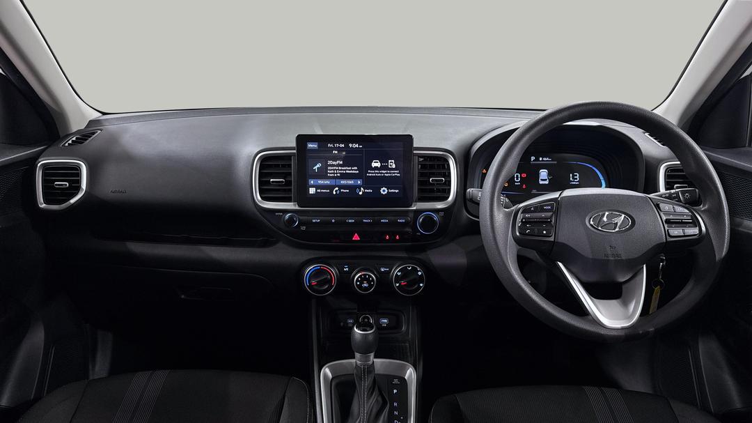 2023 Hyundai Venue Venue, Automatic, 43489 km, Dashboard View