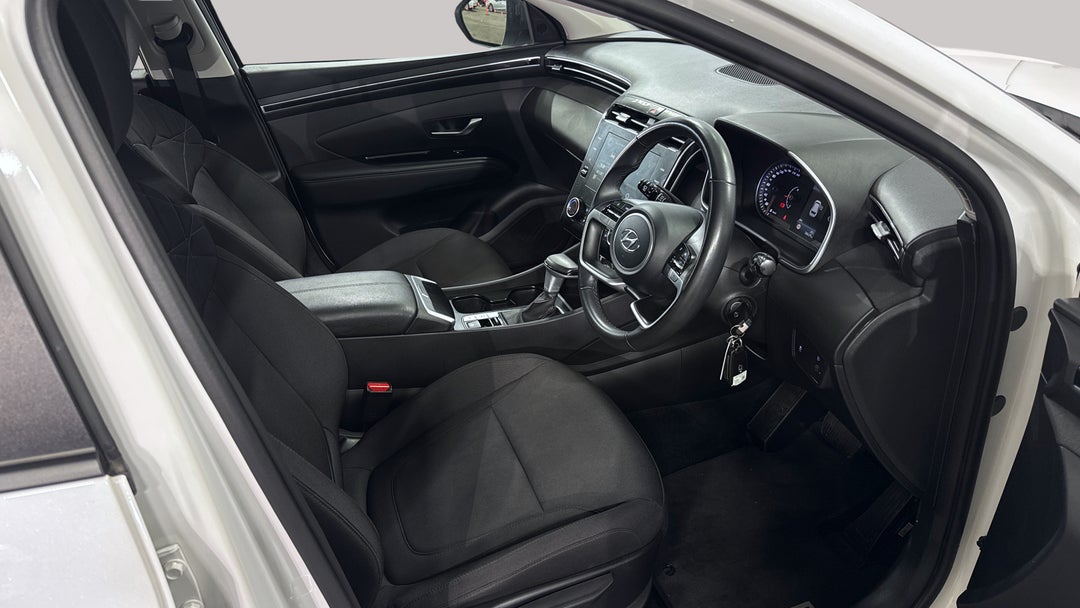 2023 Hyundai Tucson (FWD), Automatic, 38629 km, Right Side Front Door Cabin View