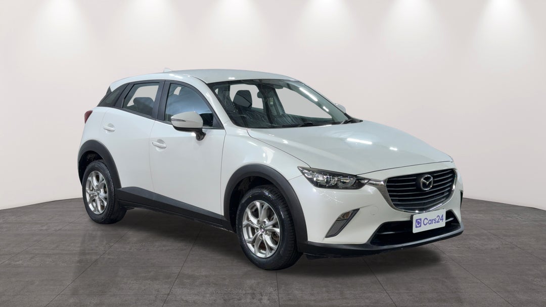 2017 Mazda CX-3 Maxx (FWD), Automatic, 72225 km, Right Front Diagonal (45- Degree) View