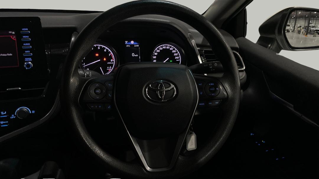 2023 Toyota Camry Ascent, Automatic, 52213 km, Steering Wheel Close-up