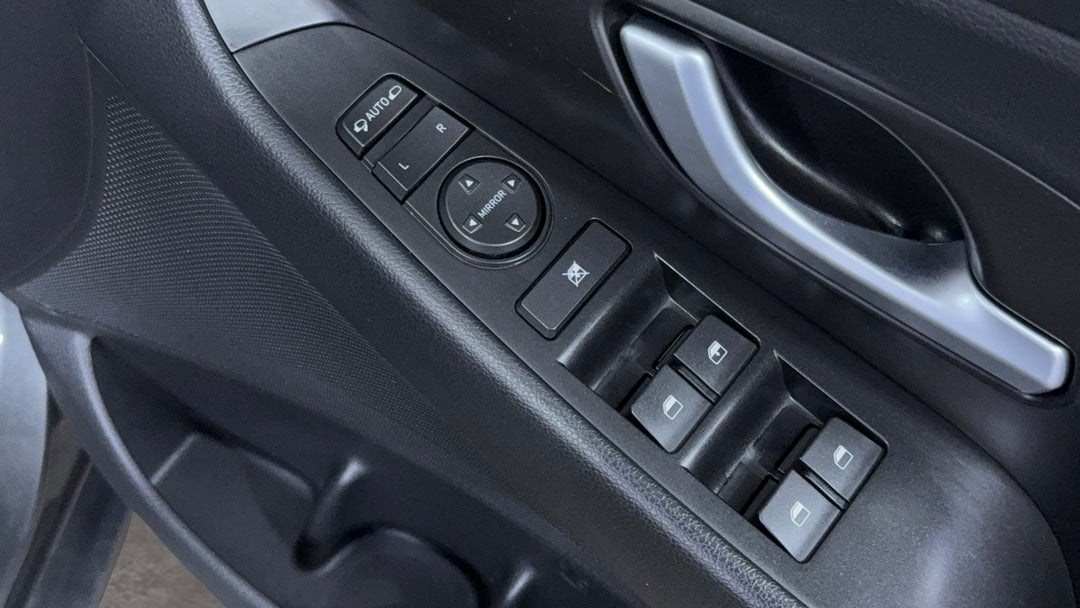 2020 Hyundai i30 Active, Automatic, 128088 km, Drivers Side Door Panel Controls