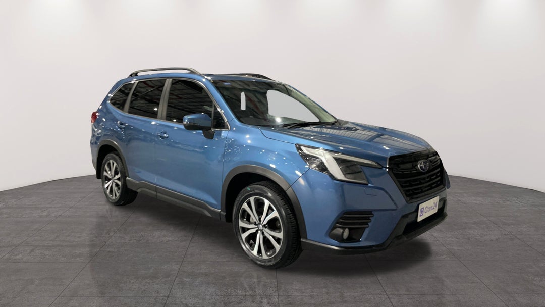 2022 Subaru Forester 2.5i Premium (AWD), Automatic, 33906 km, Right Front Diagonal (45- Degree) View