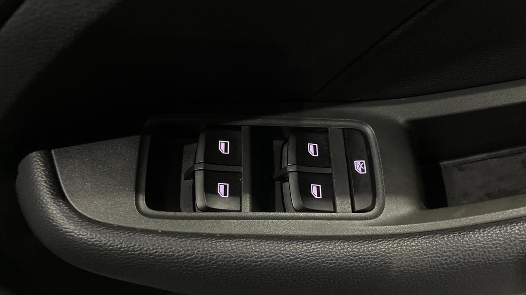 2023 MG ZS Excite, Automatic, 41504 km, Drivers Side Door Panel Controls