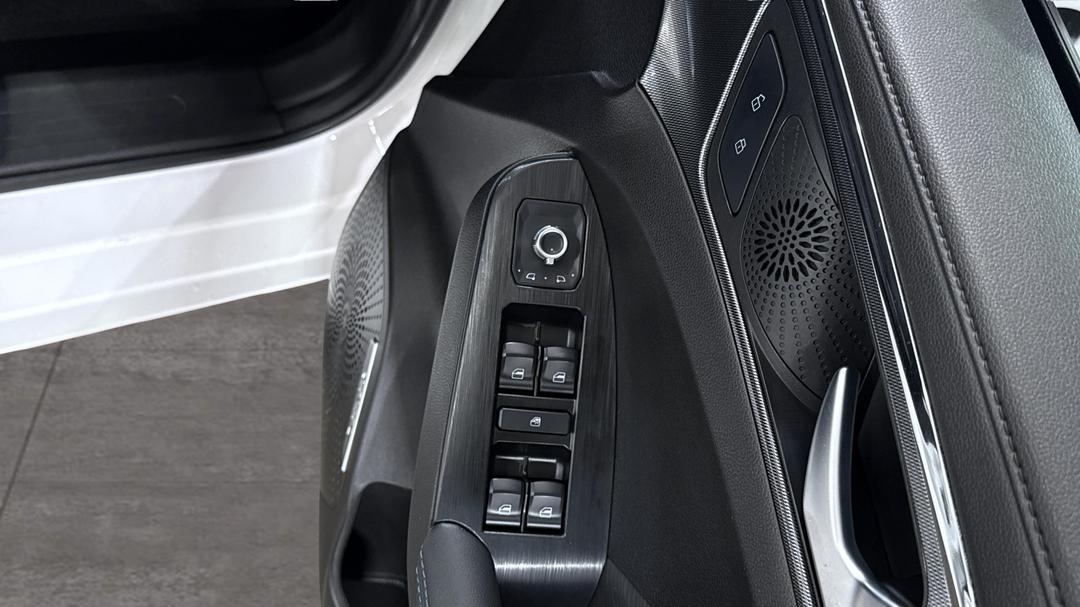 2022 GWM Haval Jolion Premium, Automatic, 82288 km, Drivers Side Door Panel Controls