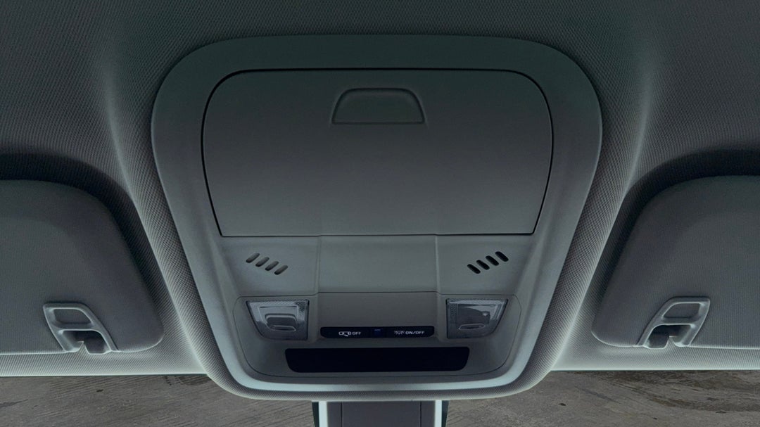 On-Roof Controls/Sunglass holder