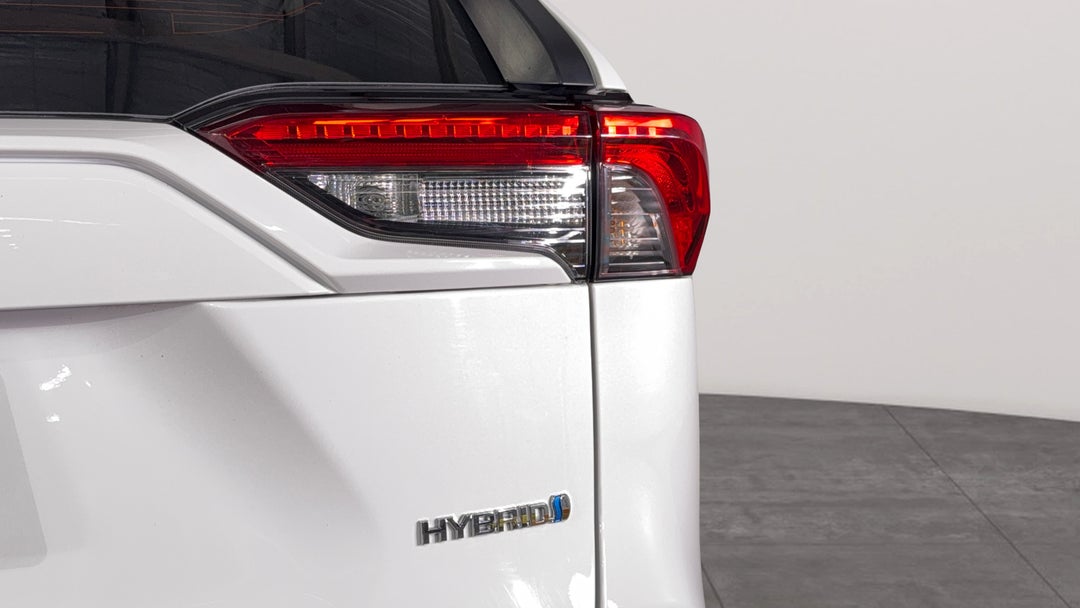 Badge (Boot Right Side)