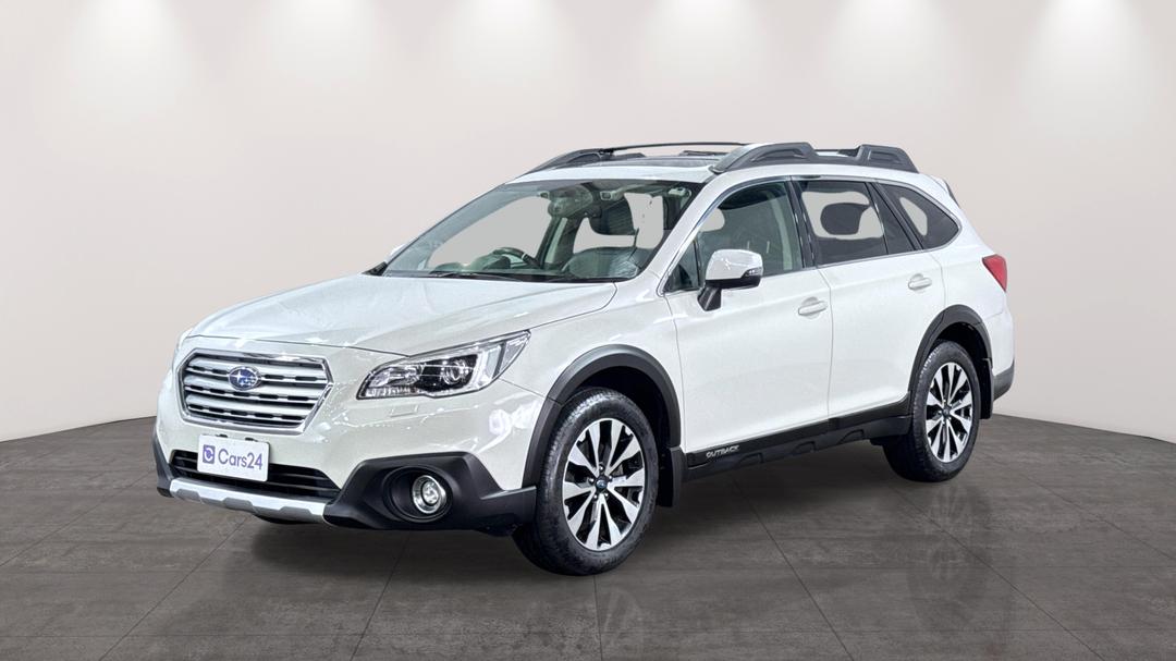 2016 Subaru Outback 2.5i Premium AWD, Automatic, 119746 km, Left Front Diagonal (45- Degree) View