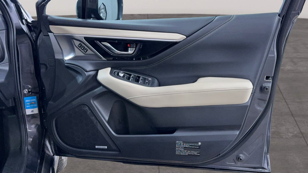 2024 Subaru Outback AWD Touring Xt, Automatic, 14269 km, Speaker View